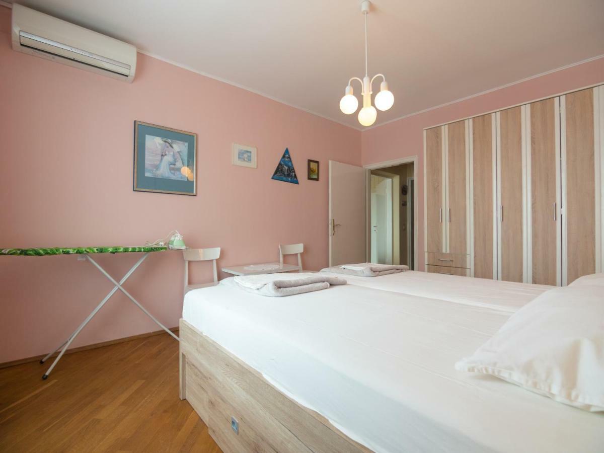 Appartement 689 Banjol Extérieur photo